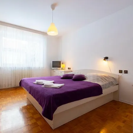Vendégház Sirius *